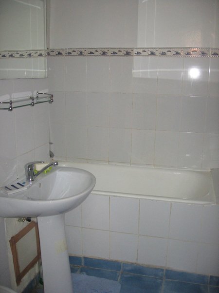 Drumul Taberei, langa metrou Favorit, pet friendly